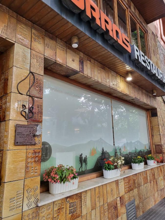Hostal Torras Sant Hilari Sacalm Dış mekan fotoğraf